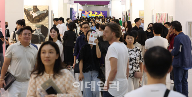 [포토]키아프 서울 2023, 북적이는 관람객들