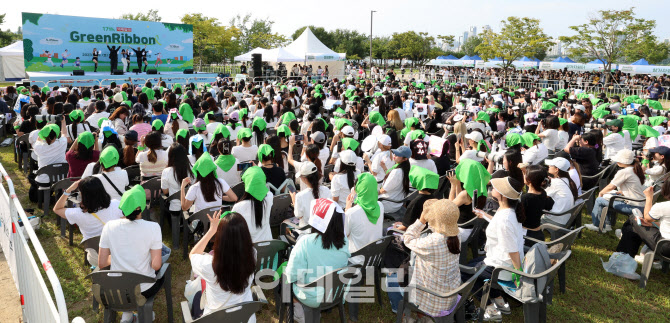[포토]가수 권은비, 제17회 그린리본마라톤 페스티벌 찾아