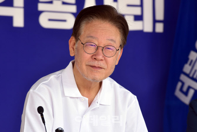[포토]단식투쟁 이어가는 이재명 대표