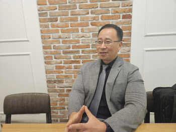 `도가니 사건` 경찰, 이젠 수사 지휘자로…"혼자선 못 하죠"
