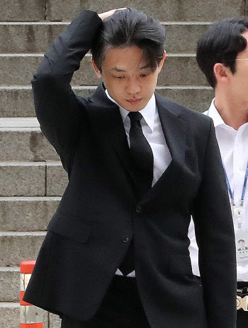 '상습 마약' 유아인 2번째 구속영장도 기각…法 "구속 필요성 부족"