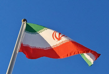 이란 "테헤란서 폭탄 30개 해체..IS 테러범 28명 구금"