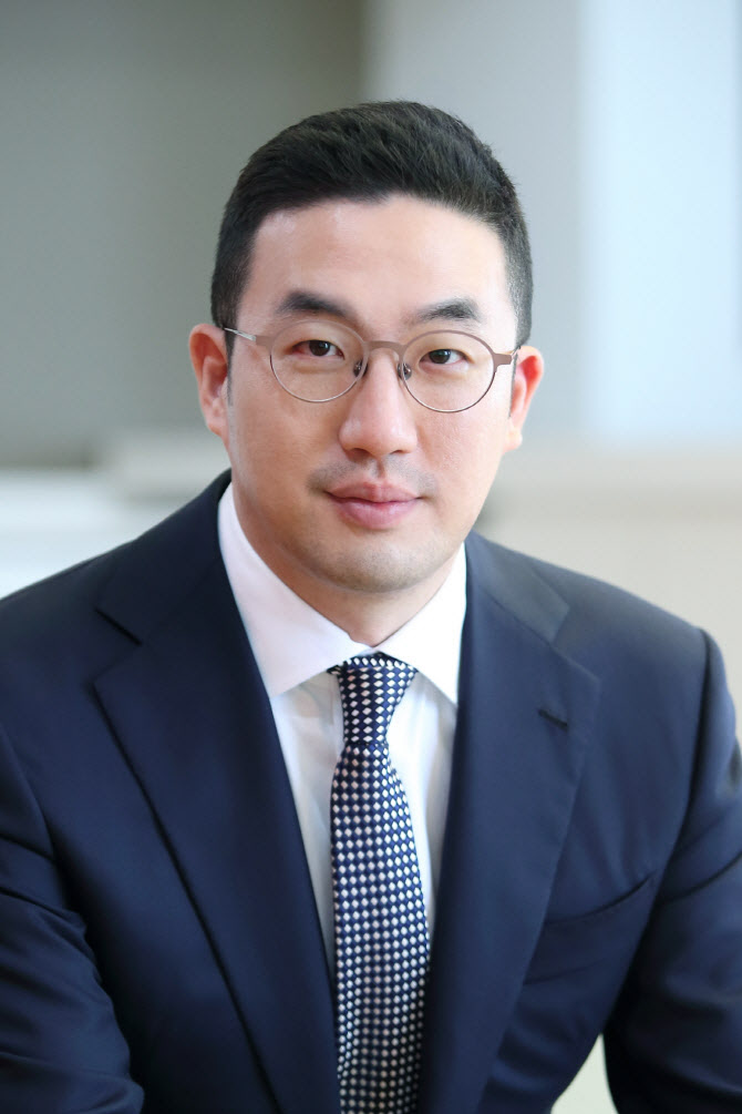 구광모 LG 회장, 추석 전 사장단 모아 중장기 경영 전략 논의