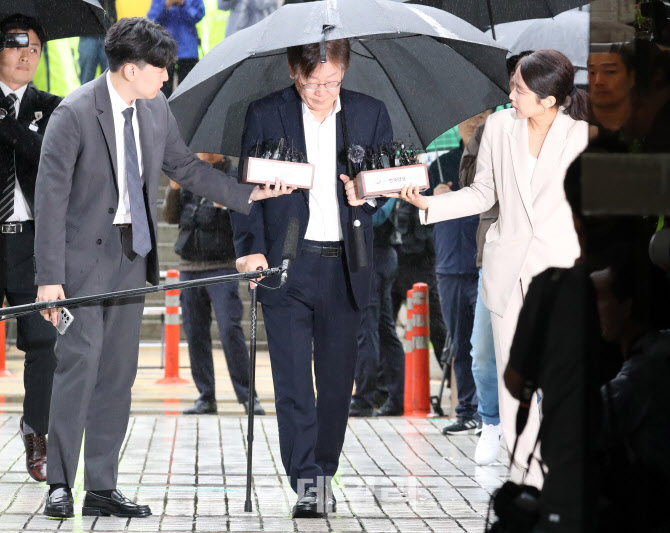 [포토]영장실질심사 출석하는 이재명 대표