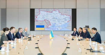 최정우 포스코그룹 회장, 우크라이나 재건 협력 논의