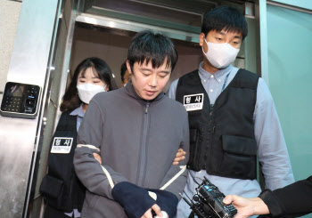 ‘신당역 살인’ 전주환, 무기징역 확정…法 “보복범죄 엄중 처벌”