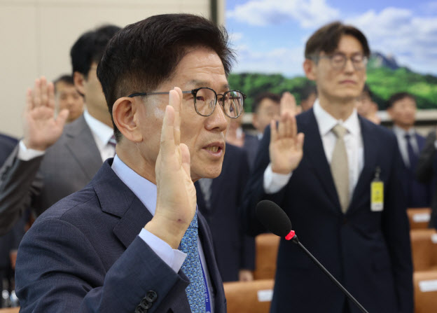 김문수 “왜 거짓말한다고 하나”…야당 의원들과 '충돌'[2023국감]