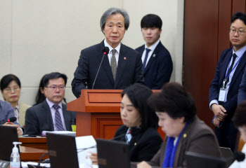 ‘문재인 케어’ 긍정적 효과 나오자…건보공단 “잘못된 자료”