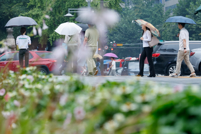 “출근길 우산 챙기세요”…전국 비소식[내일날씨]