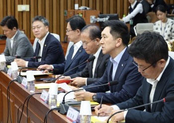 김기현 "'성과·개혁·경청' 고위당정 매주 연다"…이재명에 회담 제안도