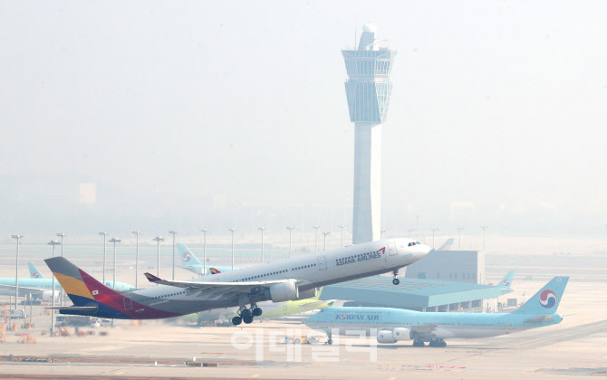 [포토]'화물사업 매각 논의' 이사회 앞둔 아시아나항공