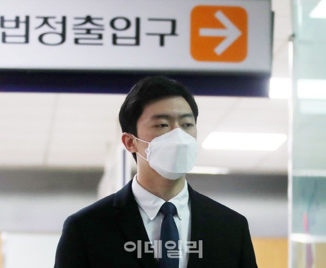 [포토] 공판 출석하는 전우원 씨