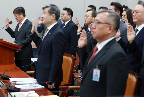 안보실장 “적과 싸워 이길 강군만이 자유·평화 번영 보장”