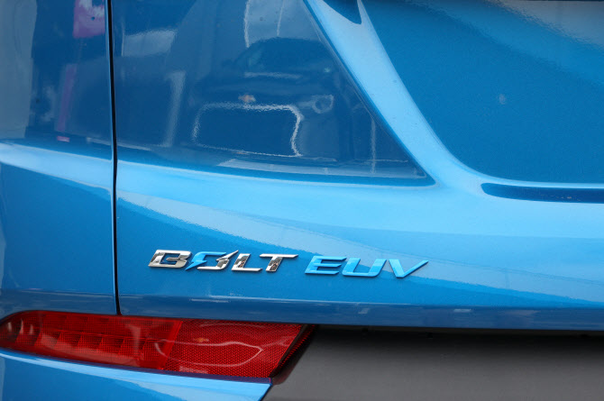 "GM, 2025년 보급형 쉐보레 볼트 EUV 생산"