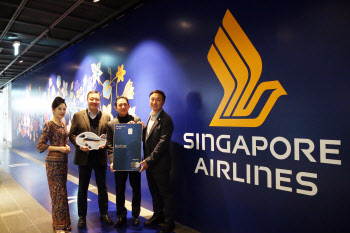 신한카드, ‘싱가포르항공 크리스플라이어 팝업스토어’ 오픈