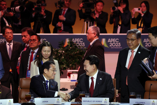 APEC 계기 한미일 정상 회동…캠프 데이비드 이후 3개월만