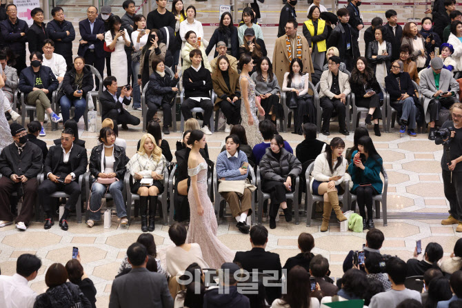 [포토]김포와 하네다 노선 20주년 기념 패션쇼