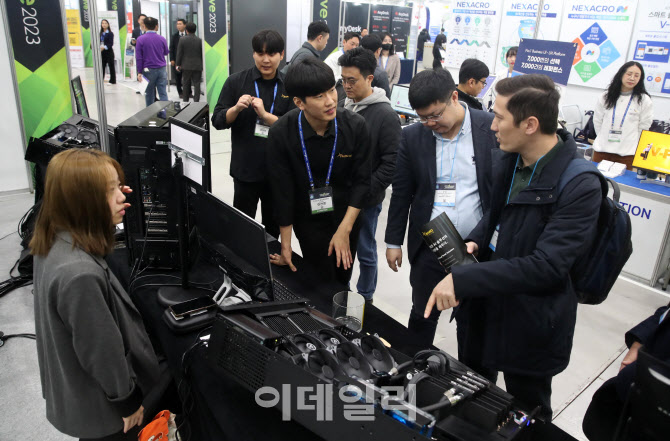 [포토] 첨단 컴퓨터