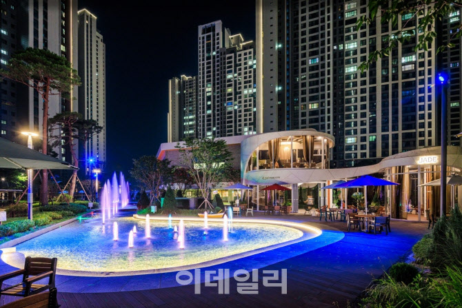 DK아시아 '로열파크씨티', 낭만적인 빛의 도시 조성