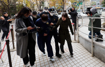 검찰, '영풍제지 주가조작' 일당 4명 추가 구속기소