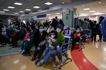 중국, 폐렴 경계 강화…"증상 있으면 등교 말라"