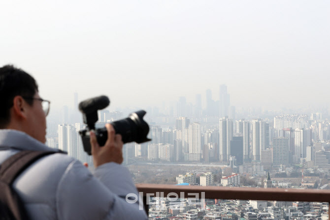 [포토]포근하지만 미세먼지