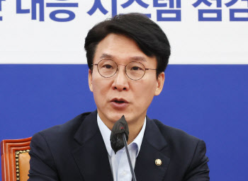 민주당 분열 만류나선 김민석 "영원히 죽는 멸망의 길"