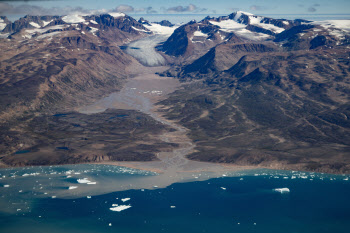 "얼음 없는 북극" 인류 스스로 만든 재앙…생태계 급변