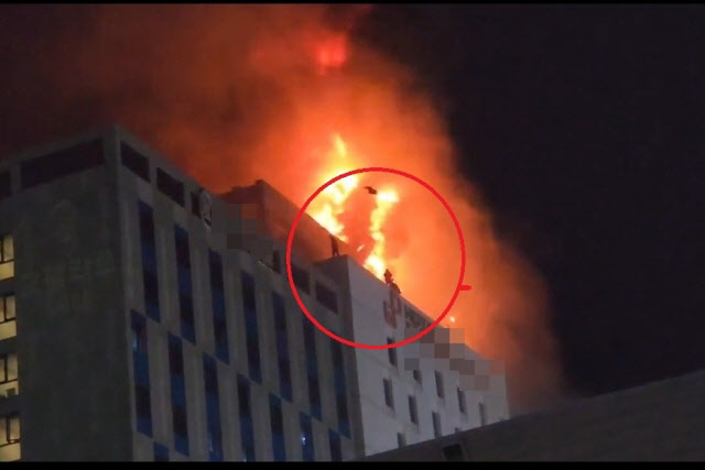 “떨어질 것 같아, 어떡해”…인천 호텔 화재, 긴박했던 탈출 상황