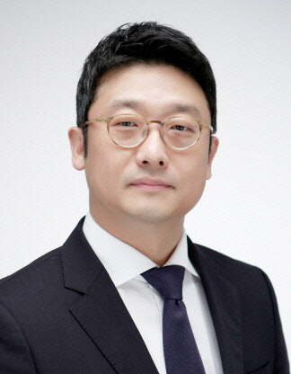 ‘2023 자동차인’에 이윤모 볼보코리아 대표·강남훈 KAMA 회장