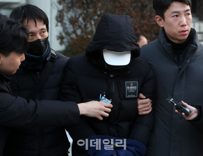 [포토] 경복궁 담장 낙서 임모군 영장실질심사