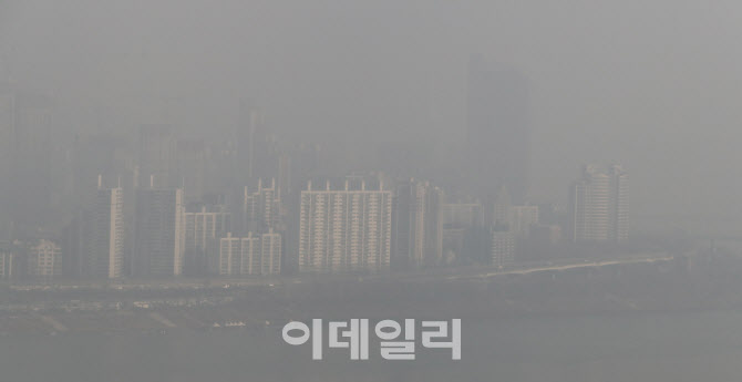 [포토]한파 물러가니 바로 미세먼지