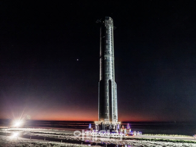 스페이스X, 올해 로켓 발사 96회 기록…"내년 목표는 144회"