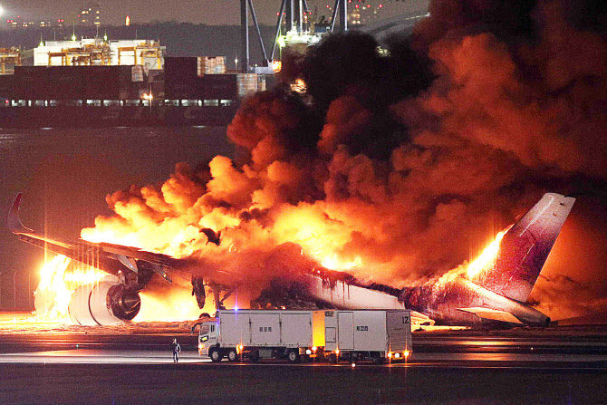 JAL "항공기 충돌 사고로 1300억원 이상 손실"