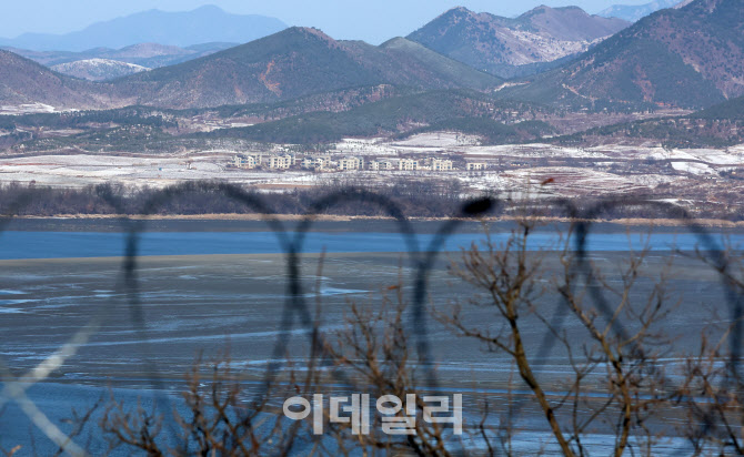[포토]오두산에서 바라본 북한