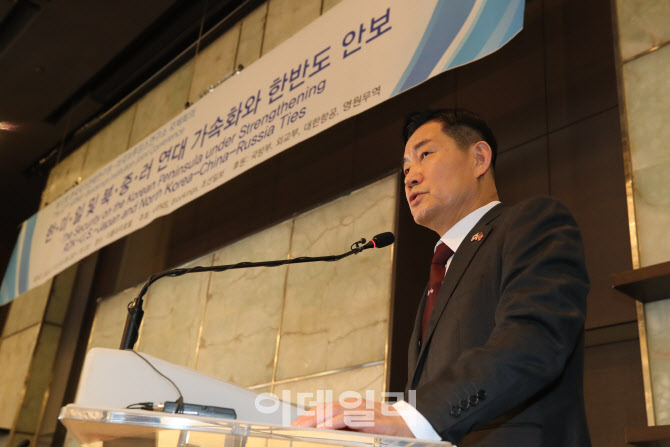 [포토]신원식 장관, 국제회의에서 오찬사