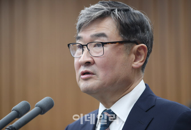 [포토]인사청문회, '인사말하는 조태용 국정원장 후보자'