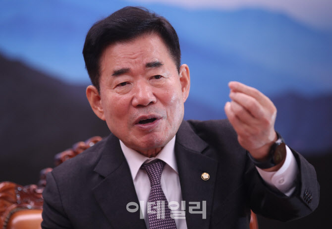 '국회 비효율' 일침한 김진표 "22대 마지막으로 법사위 개혁 추진"