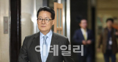 국힘 ‘중진 페널티’ 공천 룰에...박지원, “검핵관 살리는 공천학살 시작”