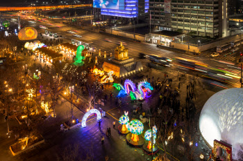 '빛초롱축제·광화문마켓' 312만명 방문…서울 '겨울축제 도시' 도약 