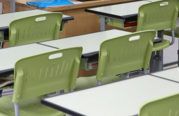“인생이 불쌍”…중학생에 폭언한 교사, 아동학대로 벌금형