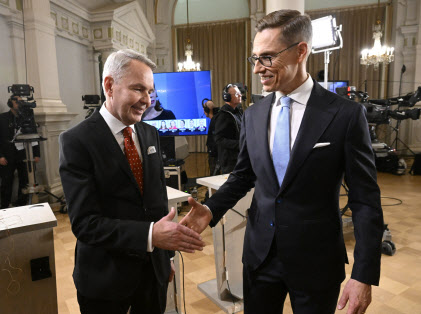 핀란드 대선, 집권여당 후보 1위…2주후 재투표