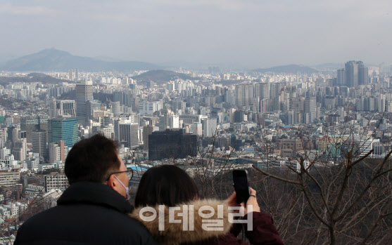 수도권 등 미세먼지 ‘나쁨’…남부·제주 비[내일날씨]