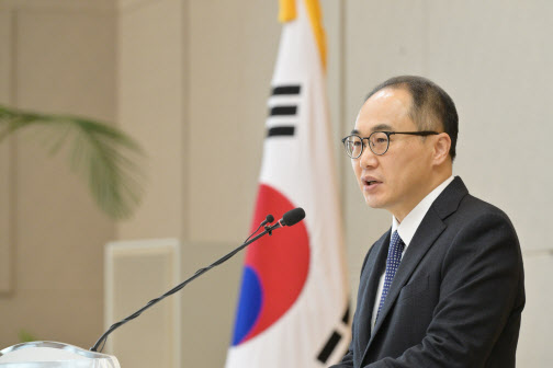 檢 총선대비 부장회의…이원석 “작은 ‘선거폭력’이라도 엄정 대응”