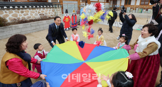 [포토]이것이 단체 제기차기