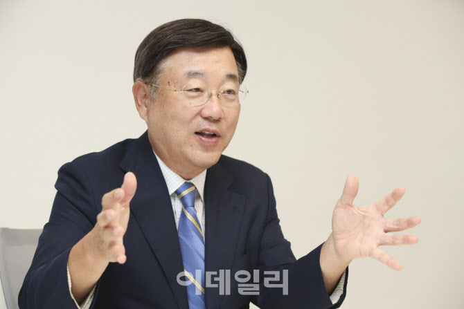 김종석 규개위 민간위원장, 규제개혁 공로 ‘국민훈장 모란장’ 수상