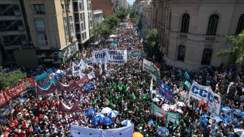 '밀레이표 경제정책'에 뿔난 아르헨 노동계, 5년 만에 총파업