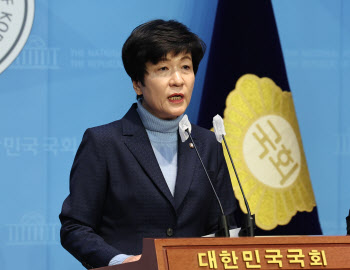 김영주 “하위 20% 통보받아 모멸감...이재명 사당 전락해”