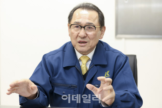 "싸고 빠른 '발파해체' 사업비 절감…폭발물 인식 아쉬워"