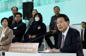尹 "안보 지장 없는 범위서 군사시설보호구역 해제…지역경제 발전"